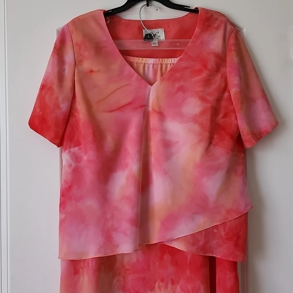 DR women's suit.  Size 16W